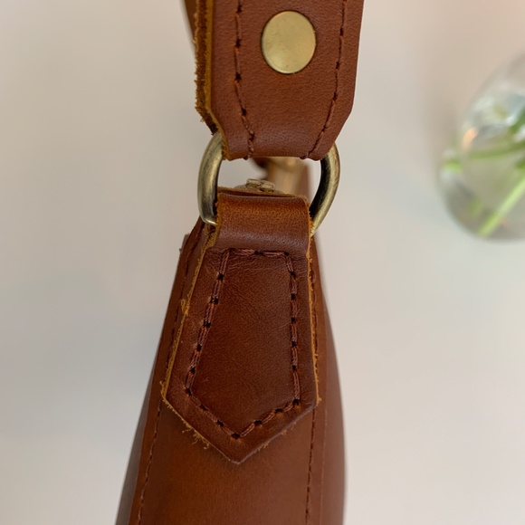 Portland Leather Lucy Shoulder Bag - Picture 8 of 13